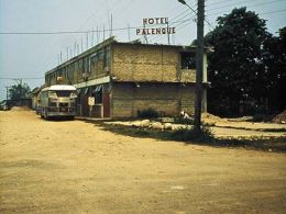 'Robert smithson. hotel palenque, 1969-1972', museo nacional centro de arte Reina Sofía, Madrid