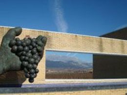 Museo de la cultura del vino dinastía vivanco, briones (la rioja)