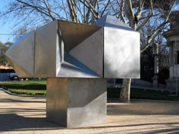 'Gerardo rueda. la escultura monumental del ivam', paseo del prado, Madrid