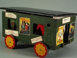 'El mayor espectáculo del mundo: juguetes de circo' museo del traje, Madrid