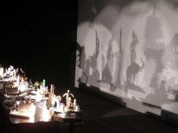 Café-tertulia de la exposición 'Objetos desclasificados', Caixaforum Barcelona