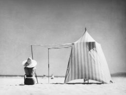 Café-tertulia de la exposición 'Un mundo flotante fotografías de jacques henri lartigue (1894-1986)', Caixaforum Barcelona