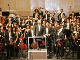 Orquesta west-eastern divan, plaza mayor, Madrid