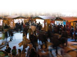 Feria de navidad, plaza del castillo, pamplona