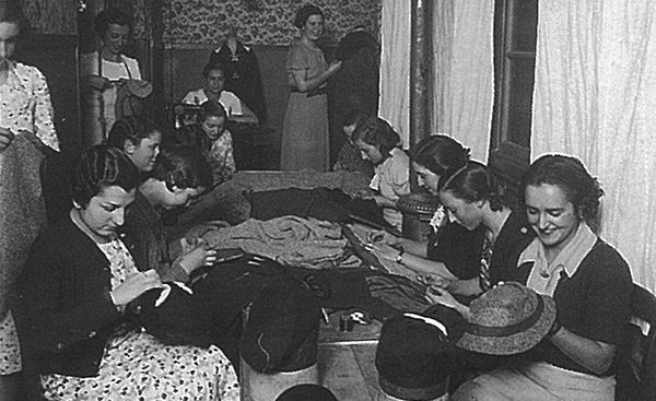 Exposición 'La mujer en el trabajo' en Bilbao
