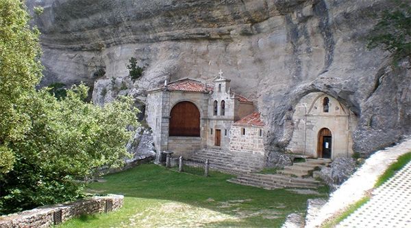 Descubre Cueva Palomera en Burgos