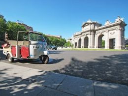 Vuelve el motocarro: un paseo por Madrid al estilo asiático