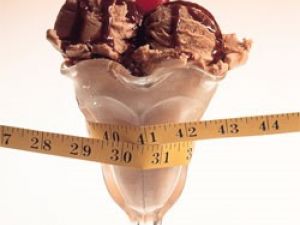 ¿Engordan las mujeres en la menopausia?