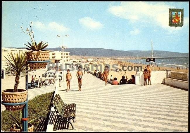 Nuevo paseo marítimo y playa de barbate de franco (cádiz)