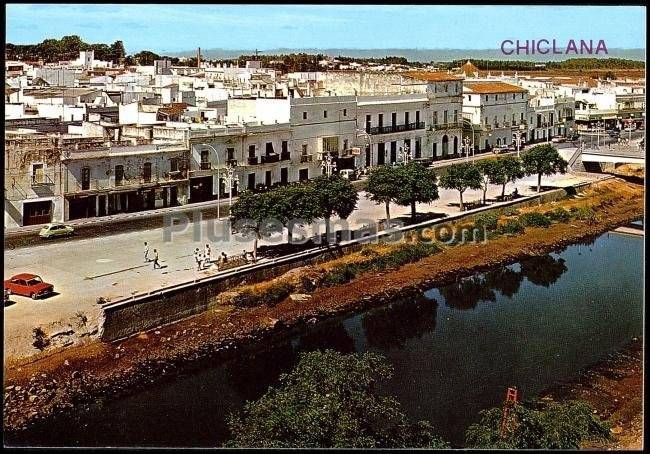 Río iro y paseo de josé antonio en chiclana (cádiz)