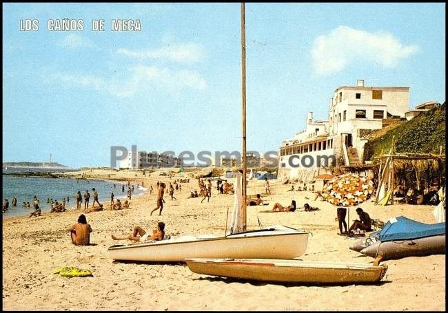 Playa de los caños de meca (cádiz)