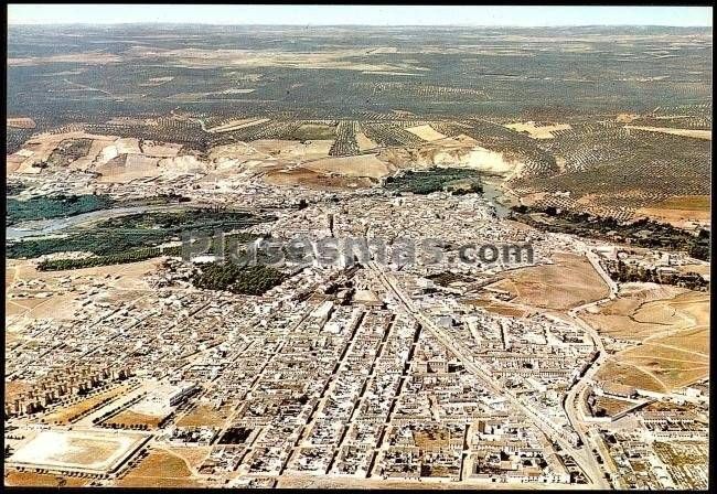 Vista aérea de puente génil (córdoba)