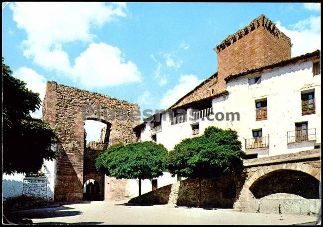 Plaza los olmos de mora de rubielos (teruel)