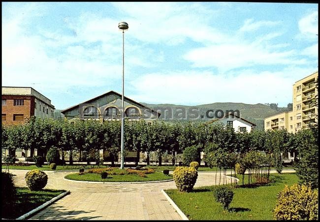 Plaza del generalísimo en los corrales de buelna (cantabria)