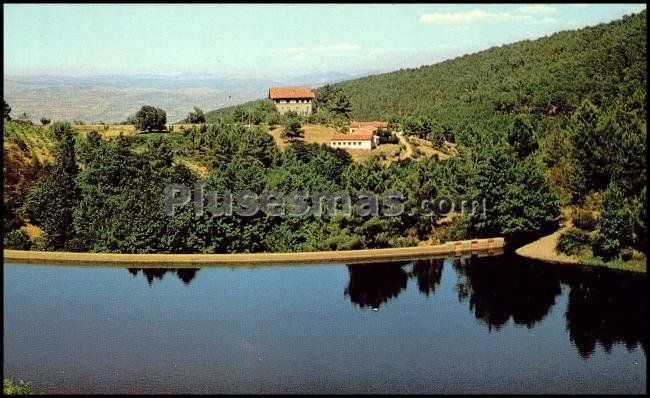 Pantano de la ichona y casa de s. gregorio en el tiemblo (ávila)