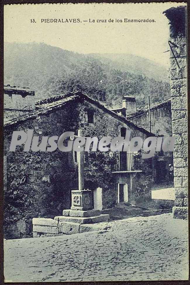 La cruz de los enamorados de piedralaves (ávila)