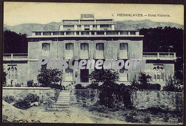 Hotel victoria de piedralaves (ávila)