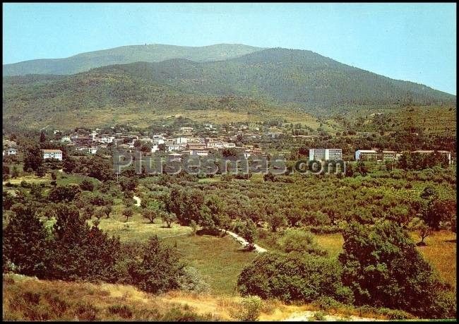 Vista general del pueblo santa maría del tietar (ávila)
