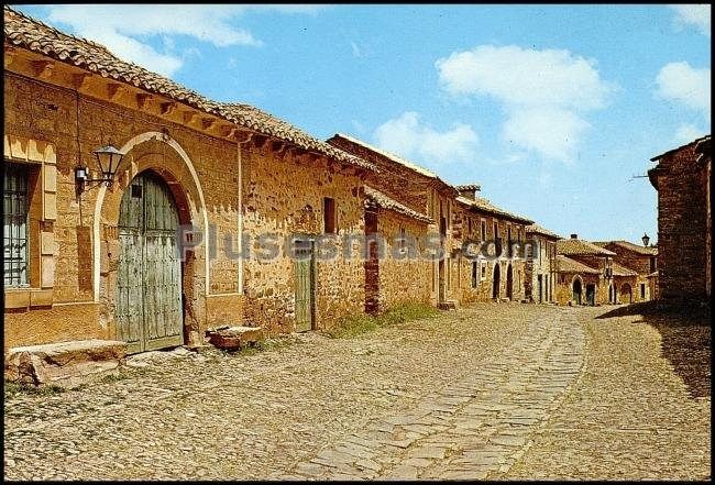 Calle de castrillo de los polvazares (león)