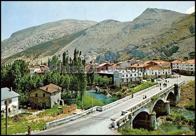 Puente sobre el carrión en velilla del río carrión (palencia)