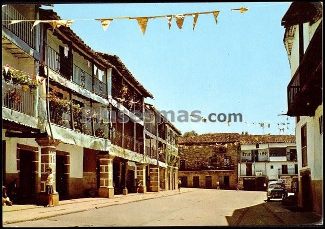 Plaza del altozano en sequeros (salamanca)