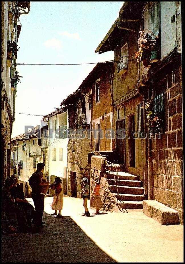 Calle abajo de villanueva del conde (salamanca)