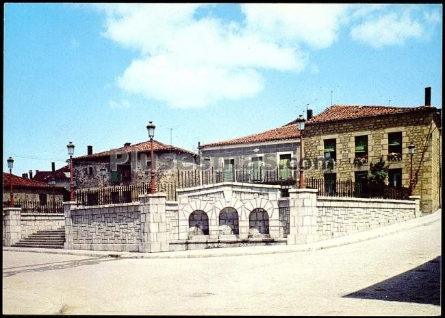 Plaza del millón de duruelo de la sierra (soria)