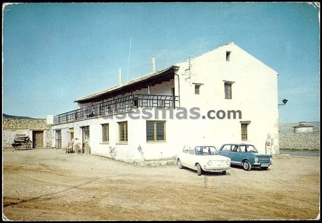 Fachada de mesón en castrillo de duero (valladolid)
