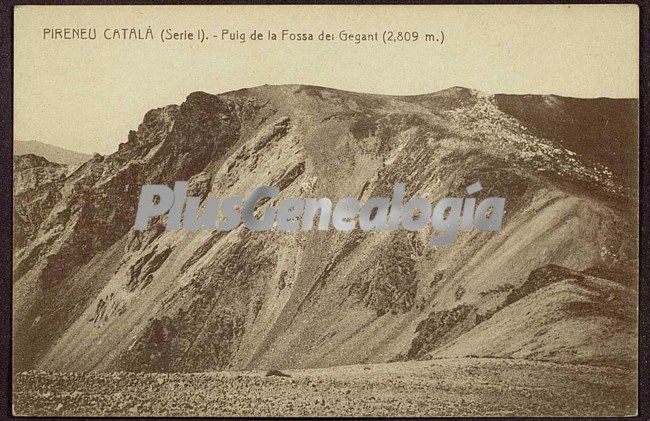 Puig de la fossa del gegant del pirineu catalá (lleida)