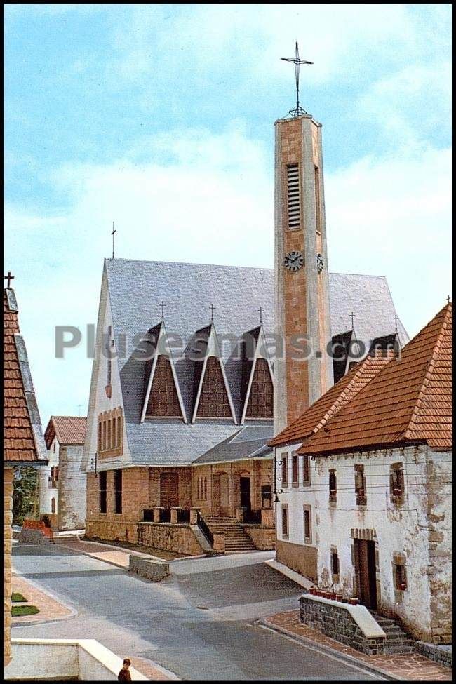 Edificio religioso en espinal (navarra)