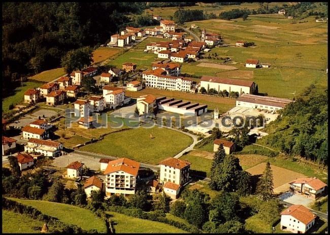 Valle del baztán en oronoz mugaire (navarra)