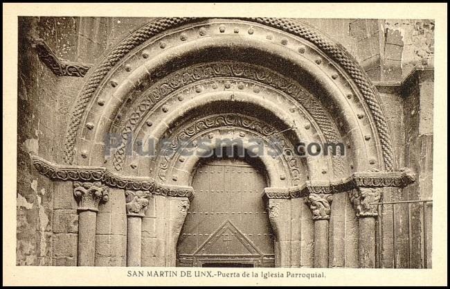 Puerta de la iglesia parroquial en san martín de unx (navarra)