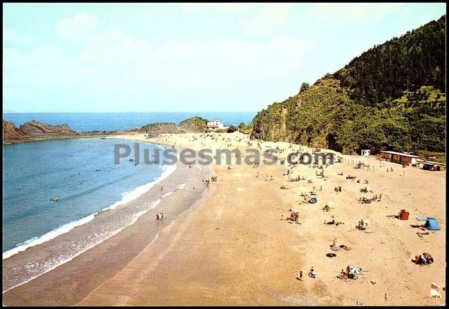 Playa de santurraran en motrico (guipuzcoa)