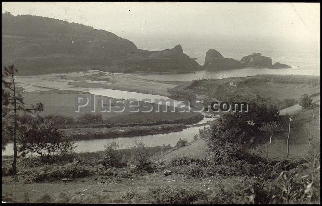 Desembocadura del río porcía en la villa la caridad de el franco (asturias)