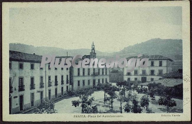 Plaza del ayuntamiento, san esteban de pravia (asturias)