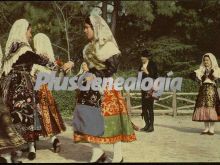Gente de salamanca bailando