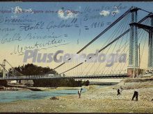 Puente colgante sobre el río gallego de zaragoza