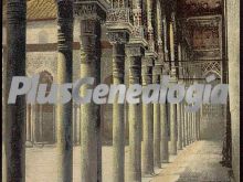 Galería del patio de los leones de la alhambra de granada