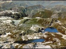 Lagos de covadonga: ercina y enol (asturias)