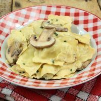 Ravioli con champiñones y queso
