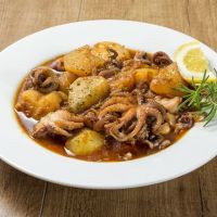 Estofado de pulpo al vino tinto