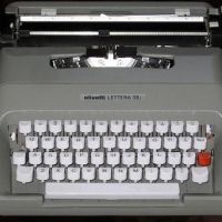 Máquina de escribir Olivetti Lettera 35
