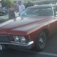BUICK RIVIERA (1971-1973)