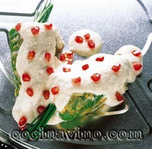 Chiles en nogada