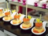 Pinchitos de foie, mermelada y queso