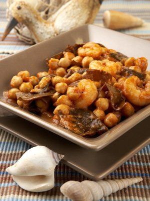 Garbanzos con gambas y jamón